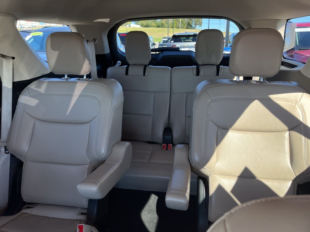 Used 2023 White Ford XLT image 13