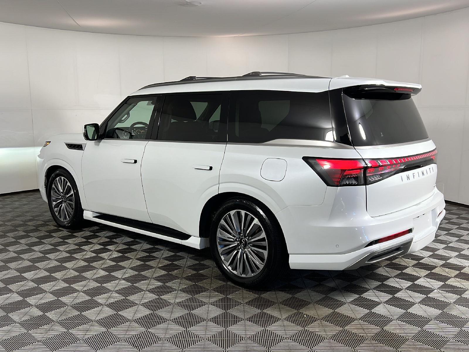 Used 2025 Radiant White INFINITI SENSORY image 6