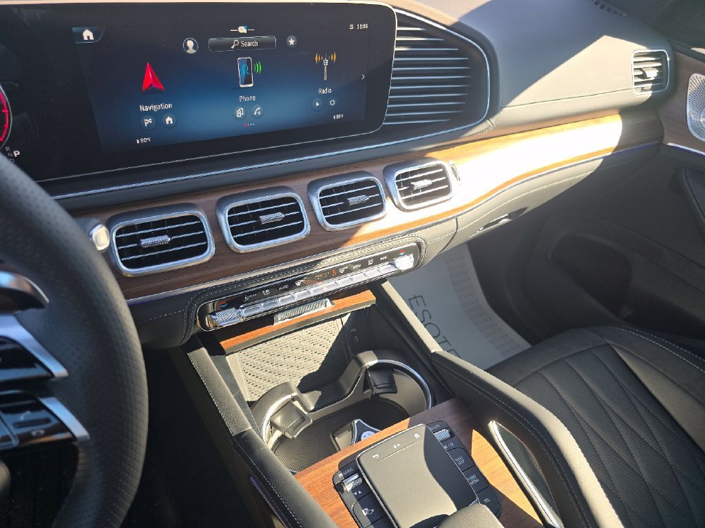 New 2026 MANUFAKTUR Moonlight White Metallic Mercedes-Benz GLE 53 AMG® image 69
