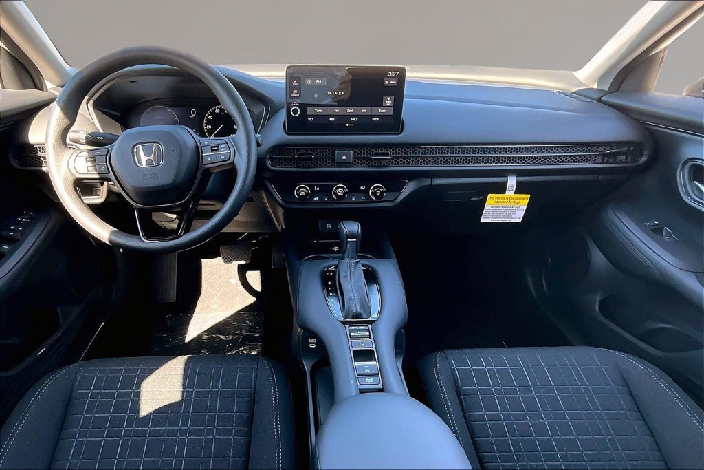 New 2027 Platinum White Pearl Honda LX image 7