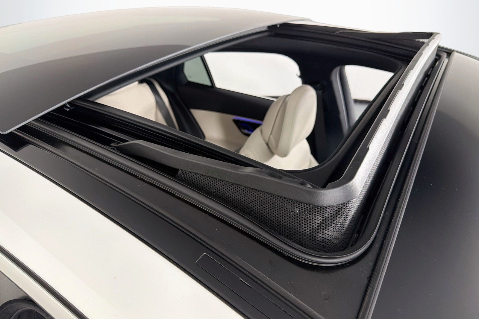New 2026 Polar White Mercedes-Benz GLC 300 4MATIC® Coupe image 21