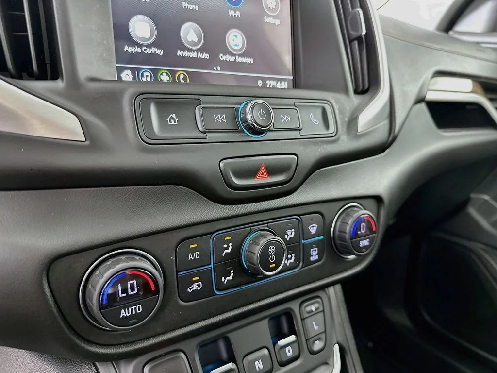 Used 2019 Steel Metallic GMC SLE image 19