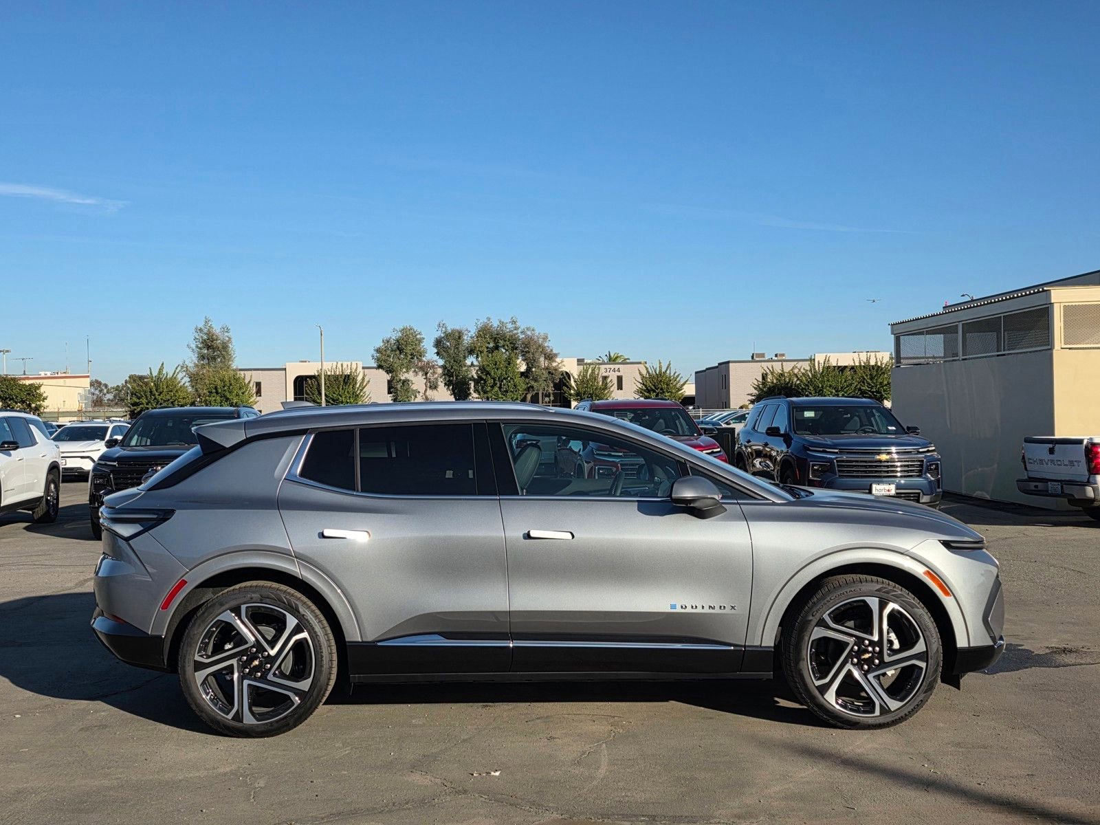 2026 Chevrolet Equinox EV 2LT - Photo 8