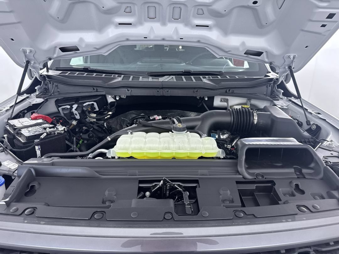 New 2026 Oxford White Ford STX image 27