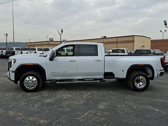 2026 GMC Sierra 3500HD Denali - Photo 4