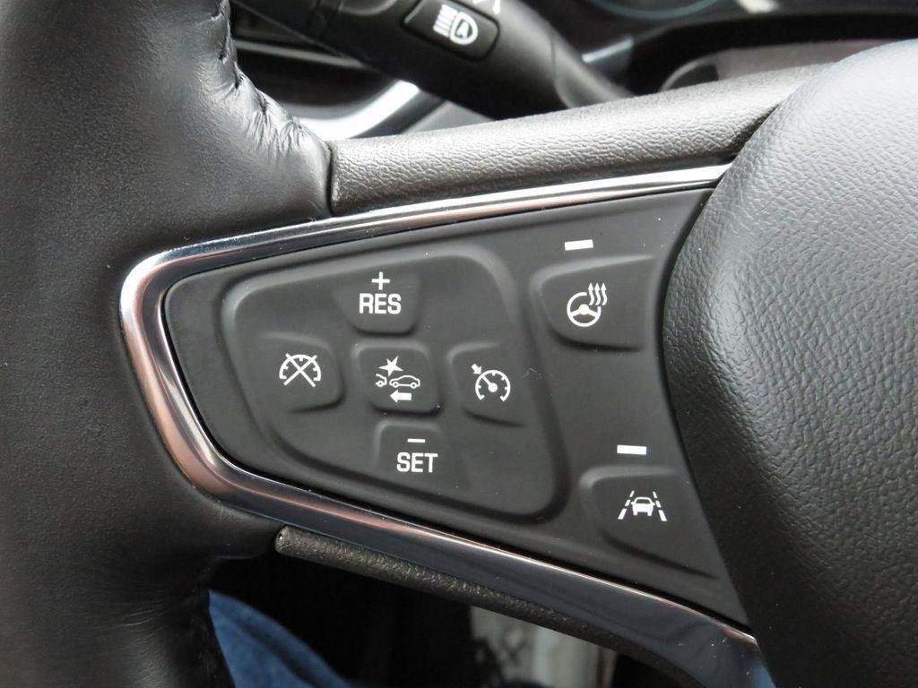 Used 2021 Pearl Chevrolet Premier image 31