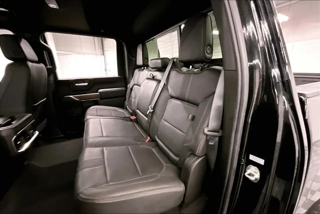 Used 2022 Black Chevrolet High Country image 25
