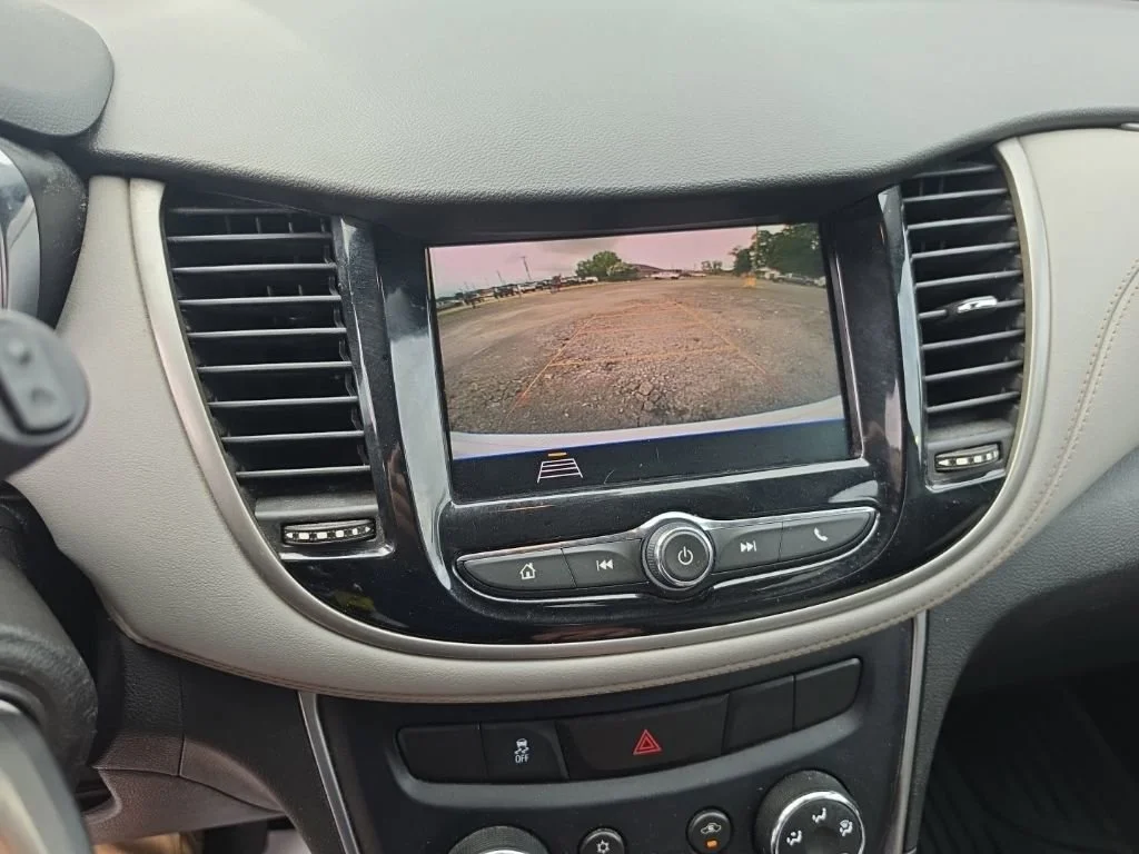 Used 2020 SUMMIT WHITE Chevrolet LS image 23