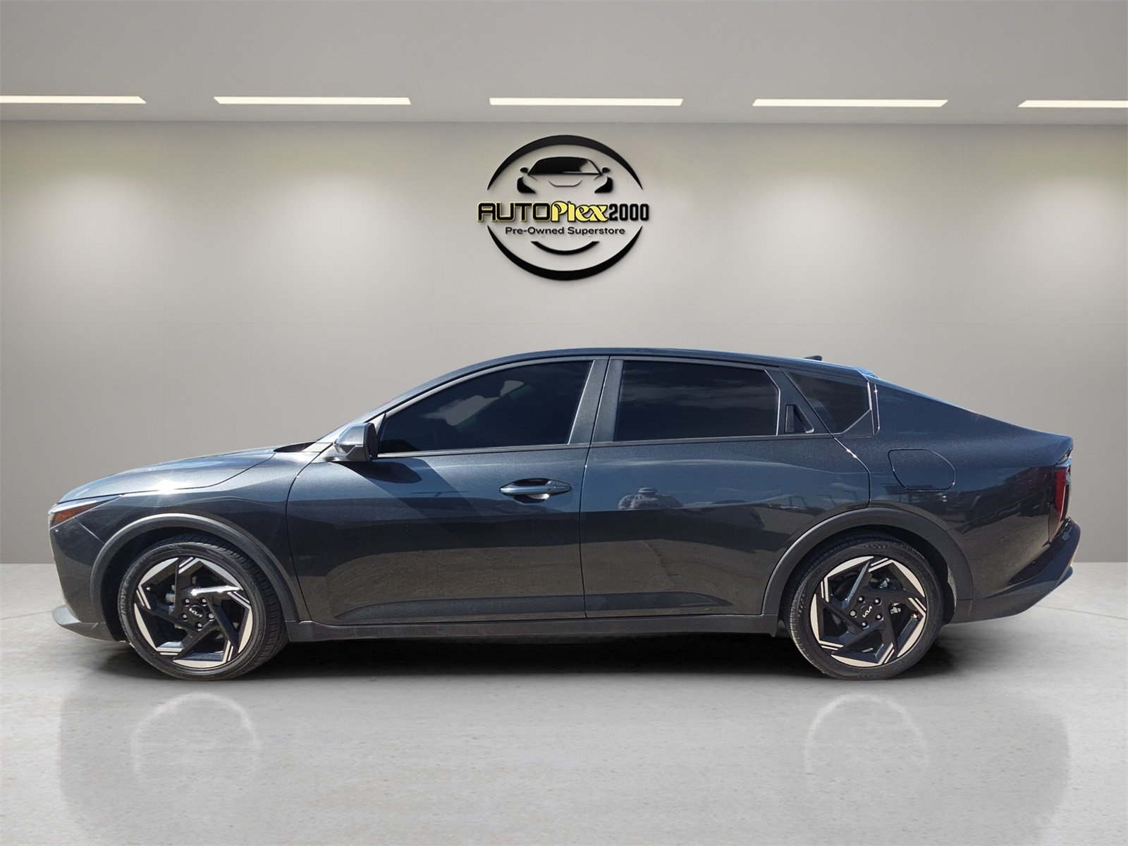 2025 Kia K4 EX photo 4