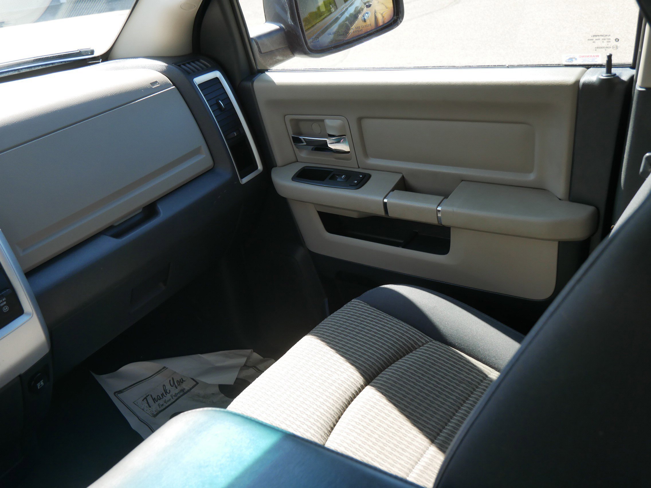Used 2010 Deep Water Blue Pearl Dodge SLT image 17