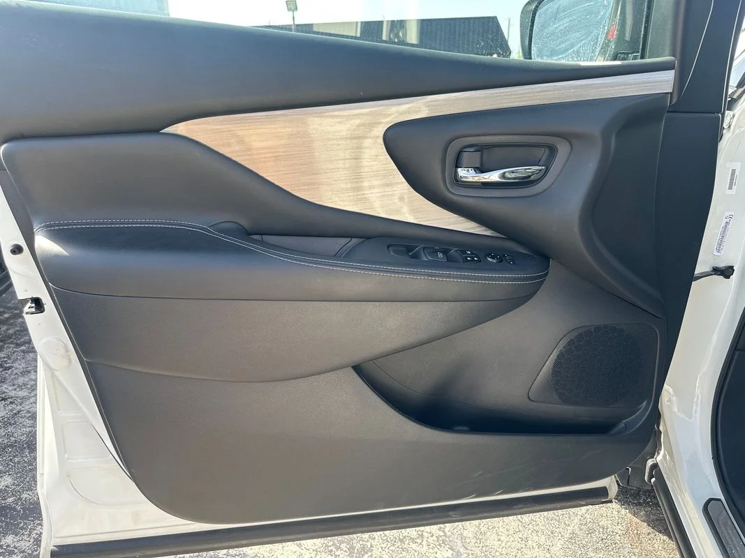 Used 2017 White Nissan SV image 17
