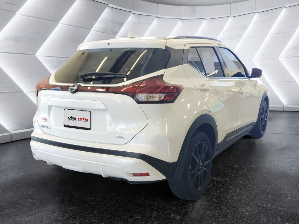 Used 2023 White Nissan SR image 4