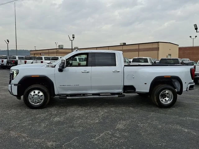 New 2026 Glacier White Tricoat GMC Denali DRW image 4