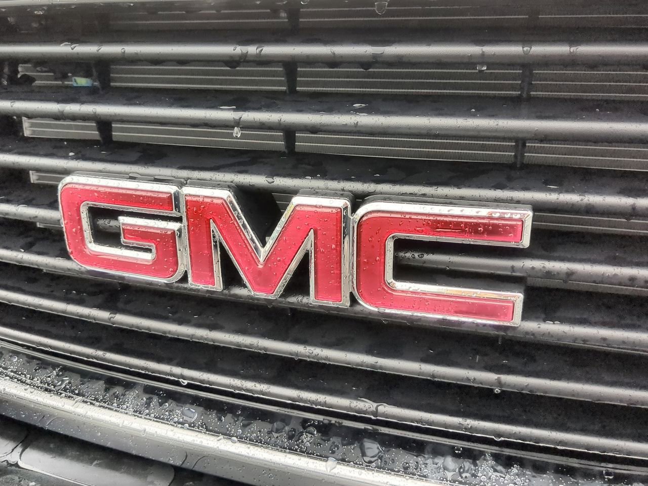 New 2025 Summit White GMC Work Van image 27