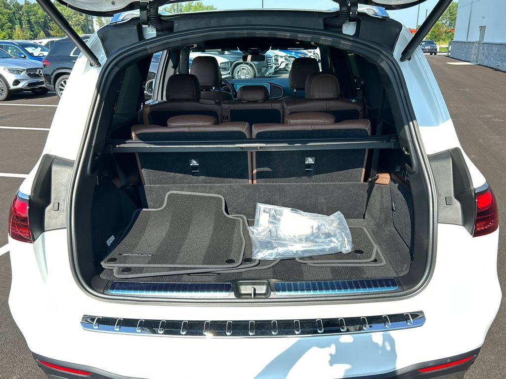 New 2026 Polar White Mercedes-Benz GLS 450 image 46