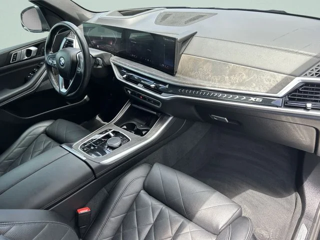 Used 2024 Black BMW sDrive40i image 17