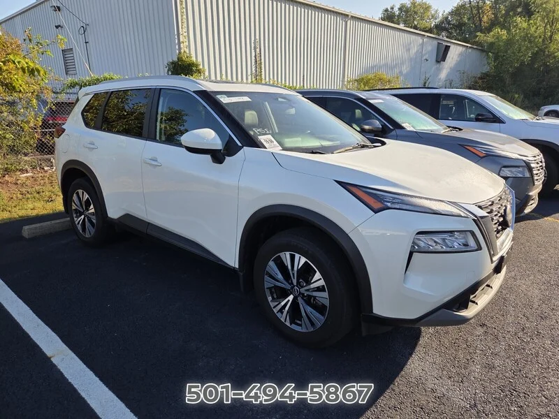 Used 2023 Pearl White NISSAN SV image 3
