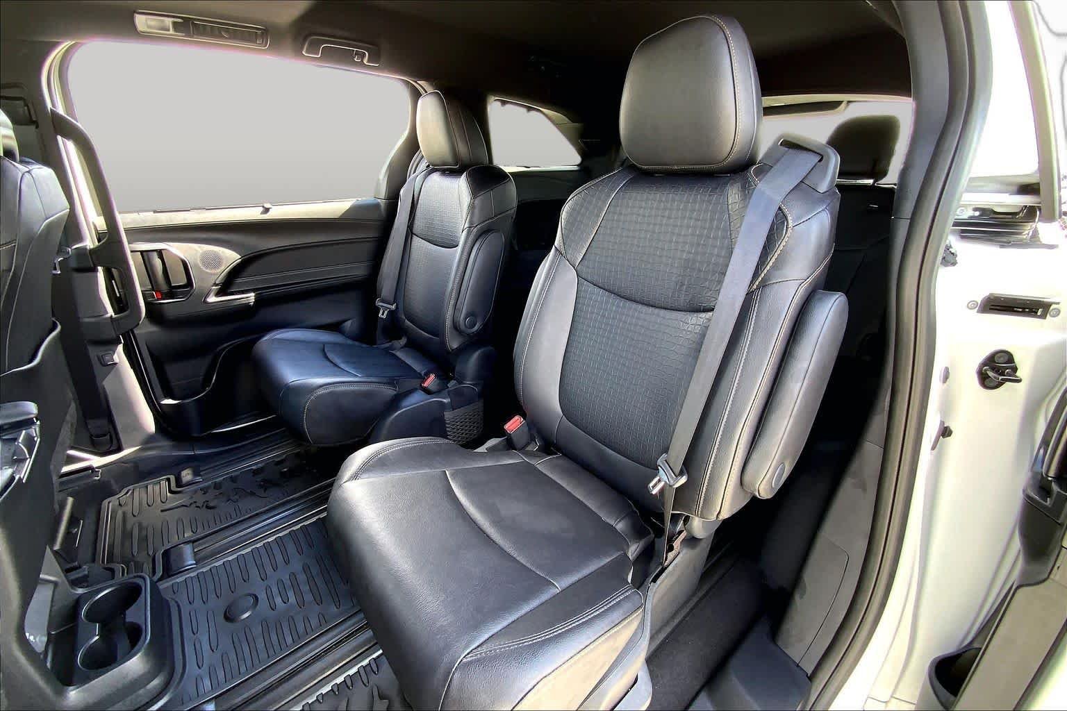 Used 2026 Ice Cap Toyota Woodland Edition image 20