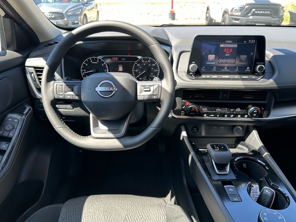 New 2026 Super Black Nissan SV image 15