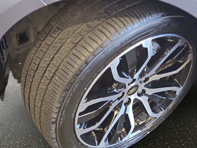 Used 2019 Blue Land Rover HSE image 34