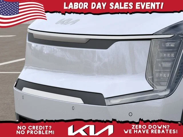 New 2026 Glacial White Pearl Kia Light Long Range RWD image 12