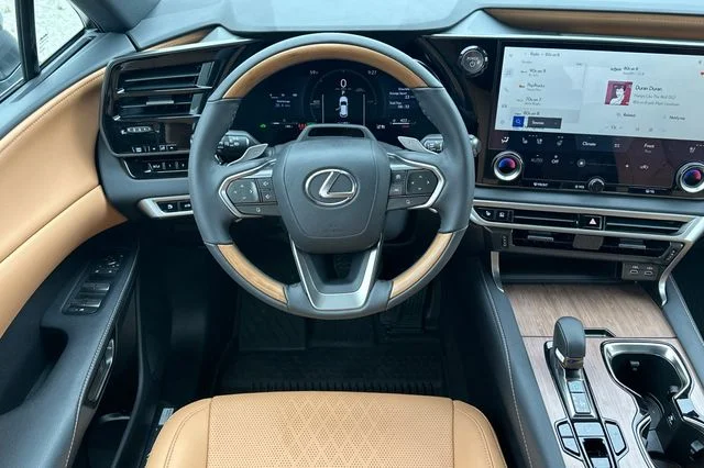 New 2026 Iridium Lexus PREMIUM PLUS image 12