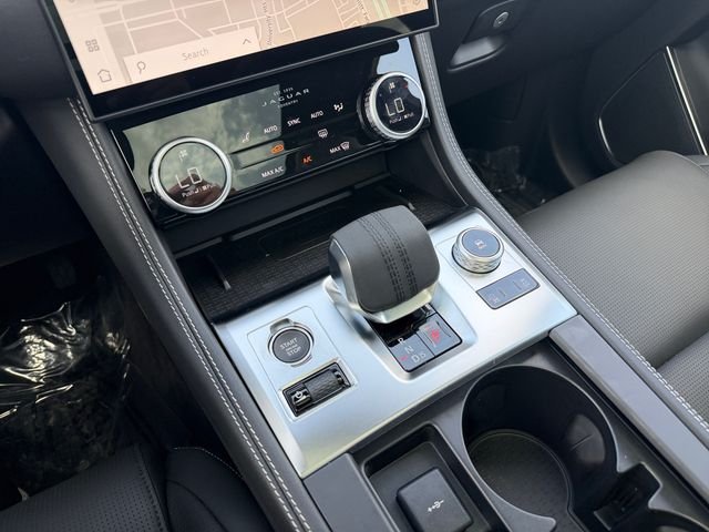 2026 Jaguar F-Pace R-Dynamic S - Photo 24