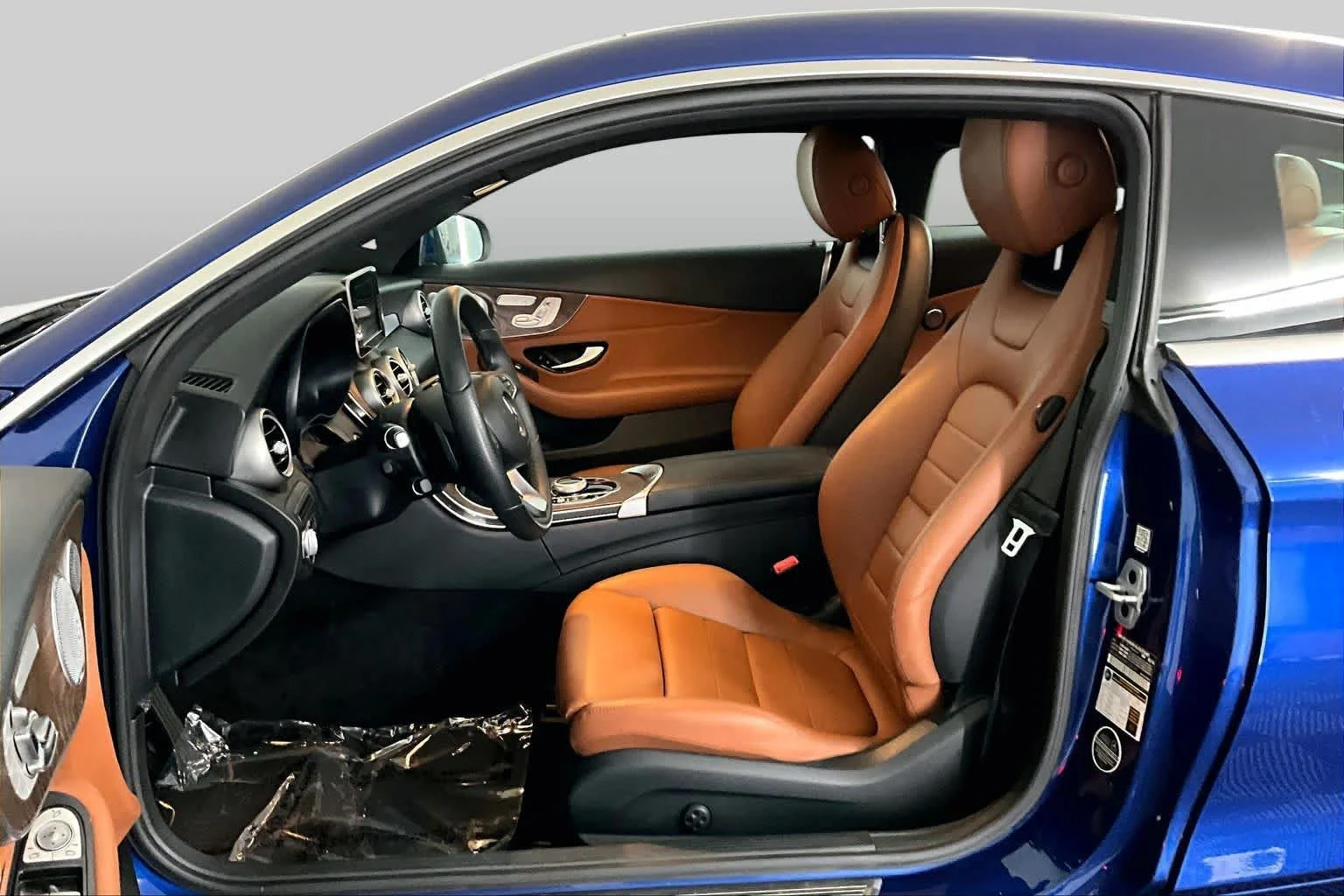 Used 2017 Brilliant Blue Metallic Mercedes-Benz C 300 image 9