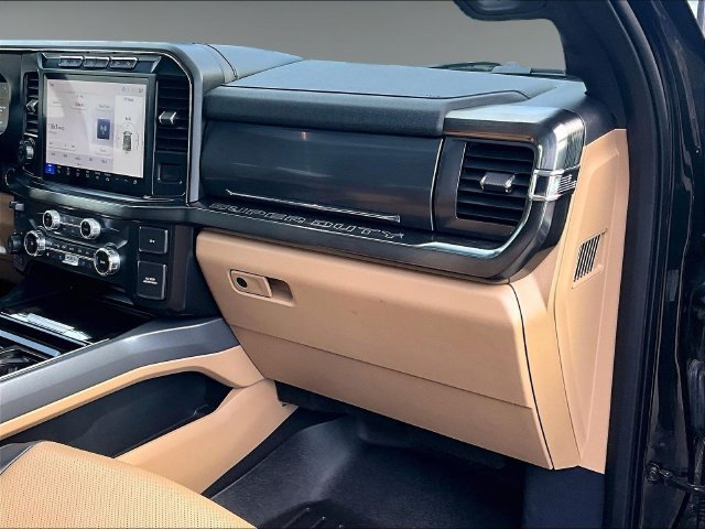 Used 2023 Black Metallic Ford Lariat image 17