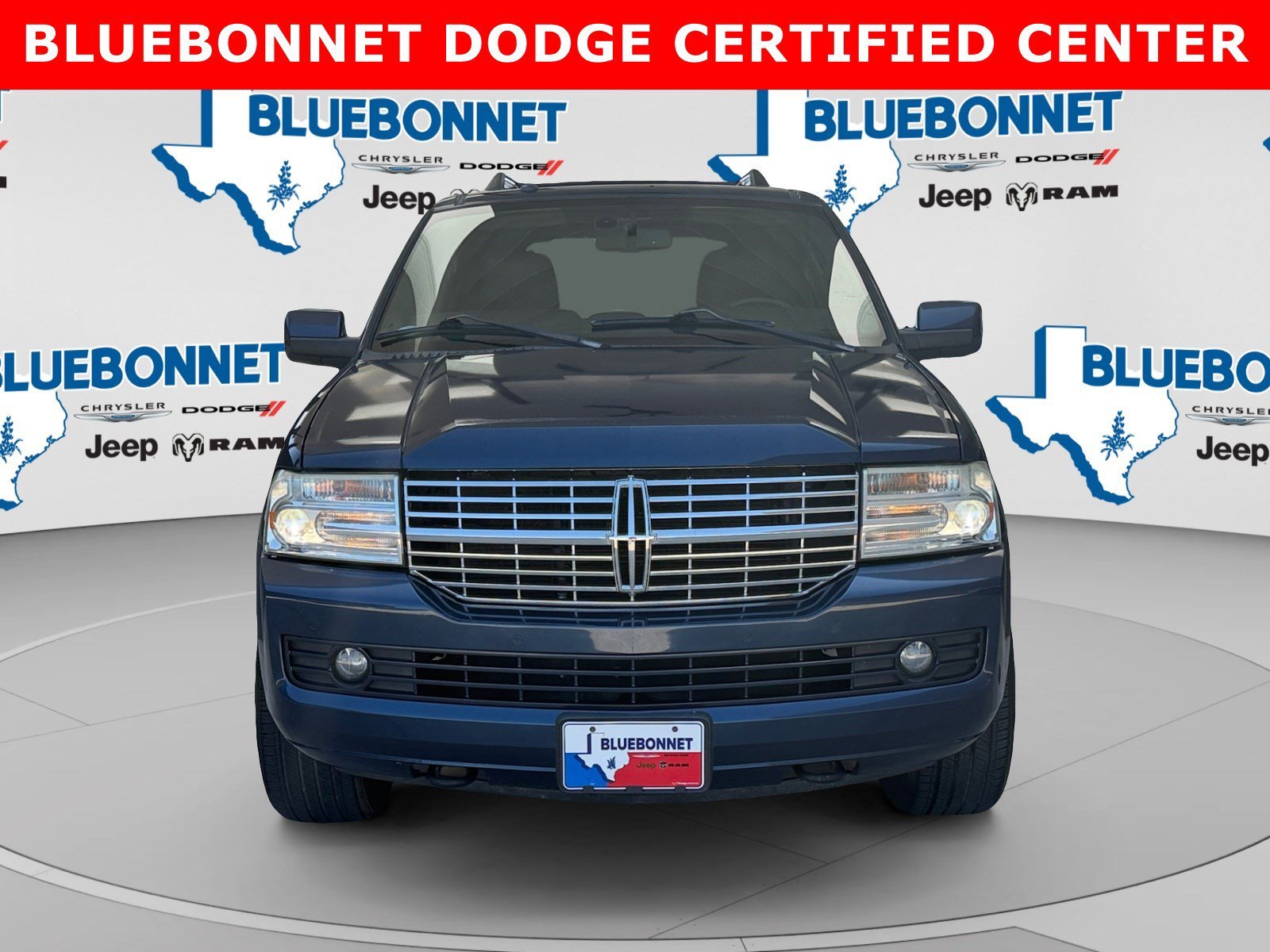 Used 2013 Lincoln Navigator Base with VIN 5LMJJ2H53DEL07936 for sale in New Braunfels, TX