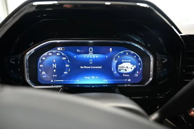 New 2026 Summit White Chevrolet LT (2FL) image 26