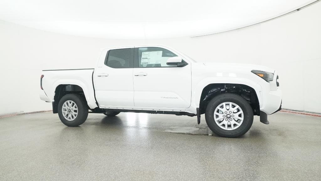 2025 Toyota Tacoma SR5 - Photo 6