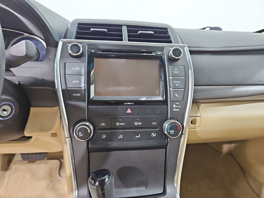 Used 2016 Gray Toyota LE image 19
