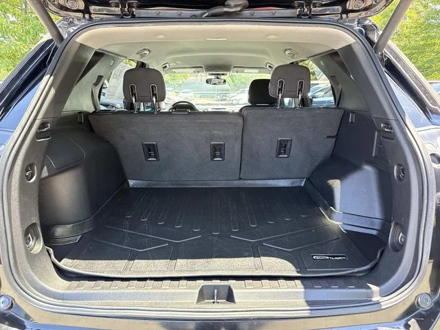 Used 2018 Black Chevrolet LT image 29