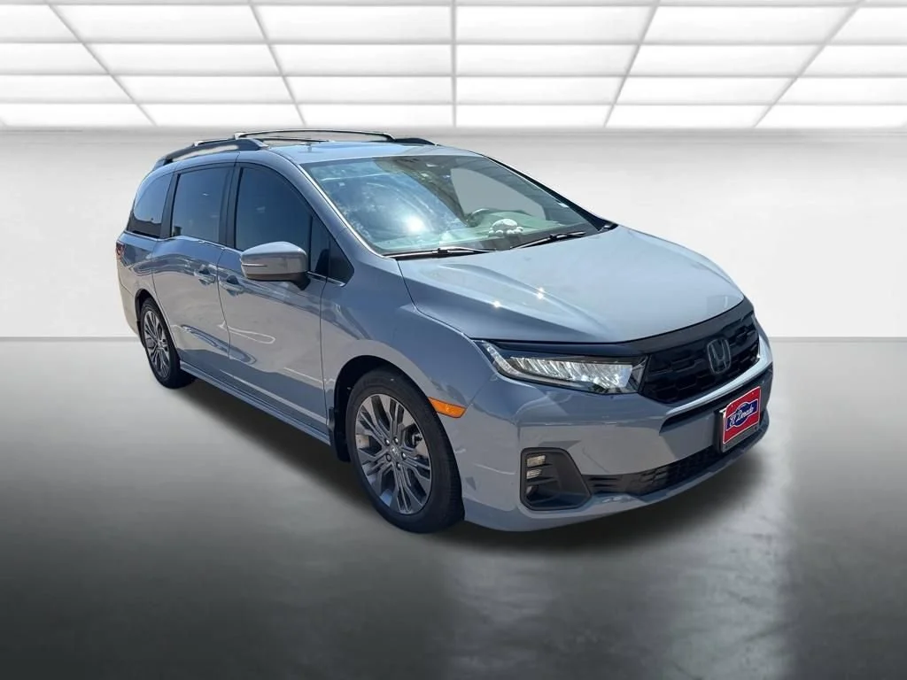 2025 Honda Odyssey Touring's photo