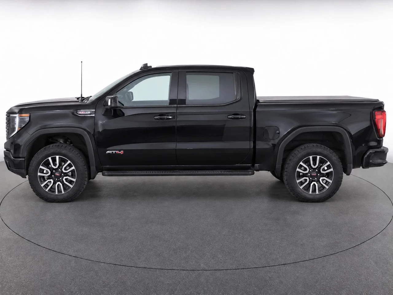 2025 GMC Sierra 1500 AT4 - Photo 6