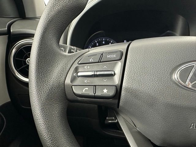 Used 2023 Black Hyundai SEL image 19