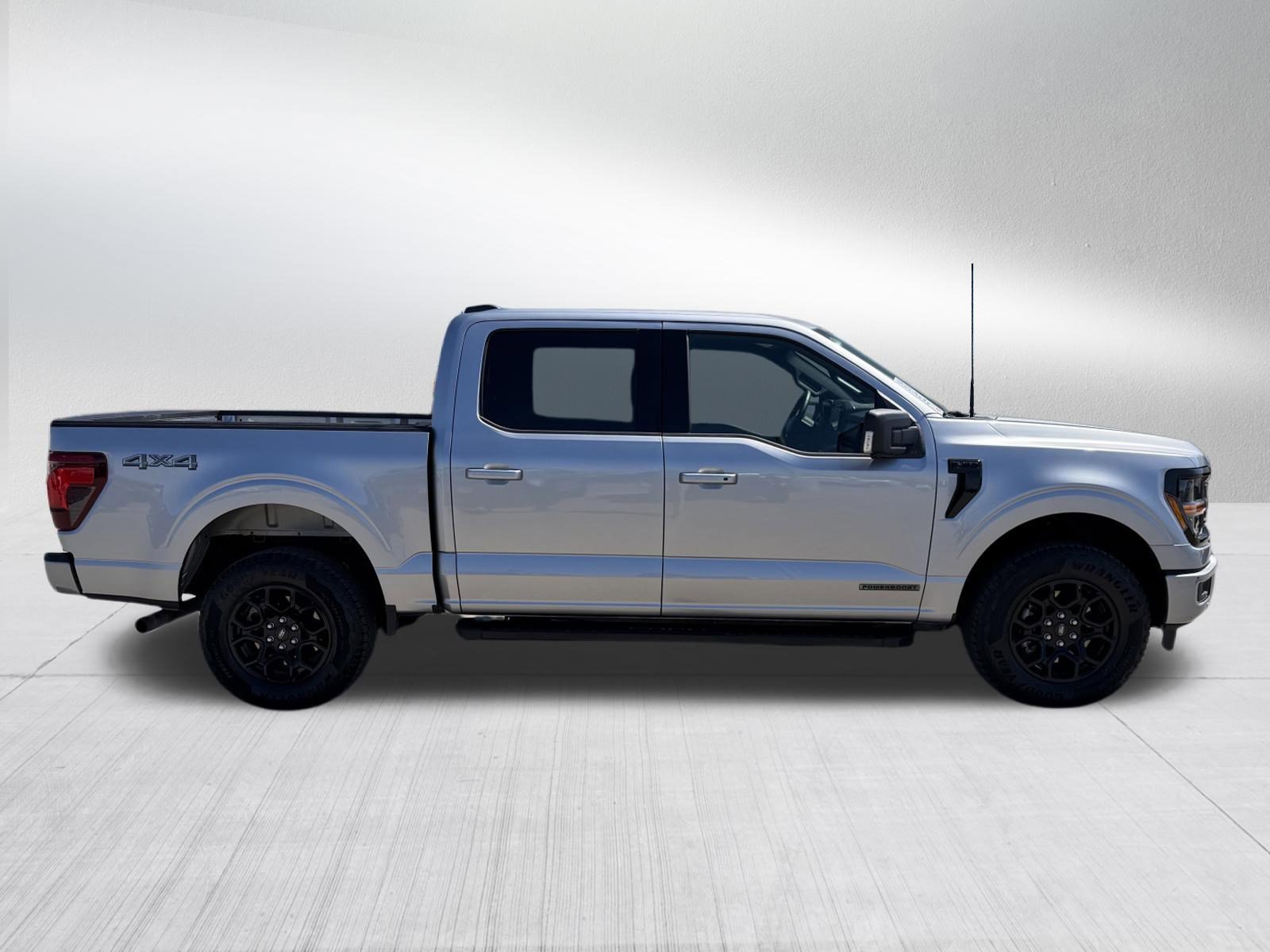 Certified Used 2024 Iconic Silver Metallic Ford XLT image 8