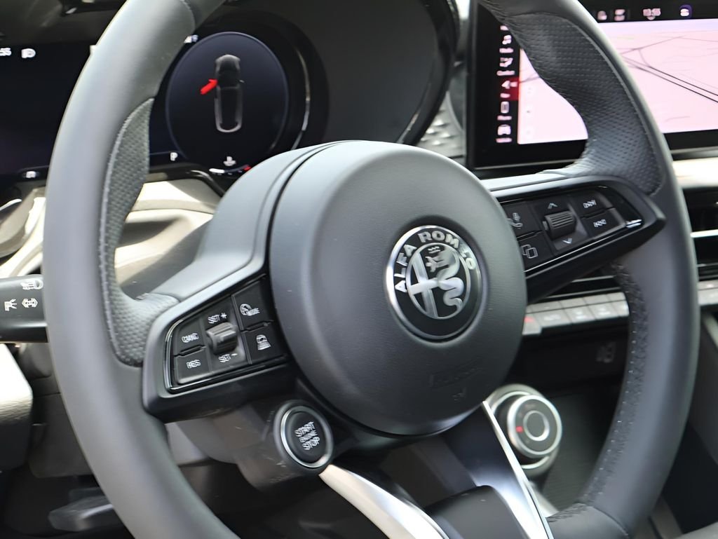 2025 Alfa Romeo Tonale Base - Photo 18