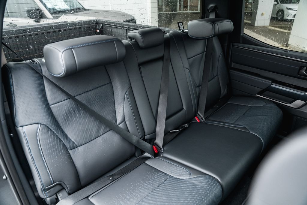 New 2026 Magnetic Gray Metallic Toyota Platinum image 29