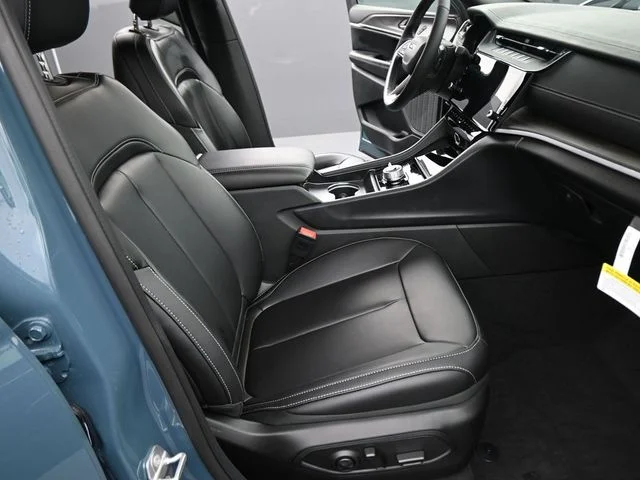New 2026 Steel Blue Exterior Paint Jeep Limited image 22