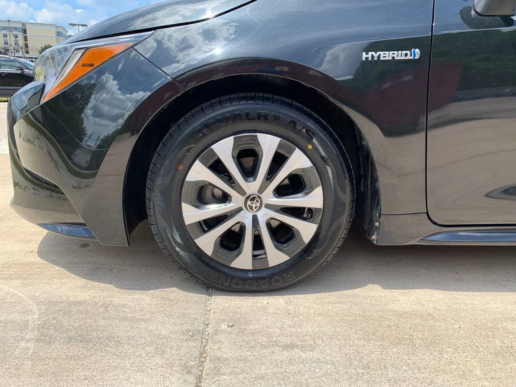 Used 2021 Black Toyota LE image 33