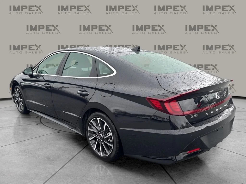 Used 2023 Blue Hyundai Limited image 3