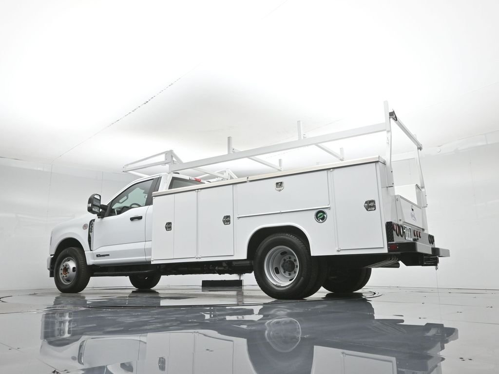 New 2025 Oxford White Ford XL image 55