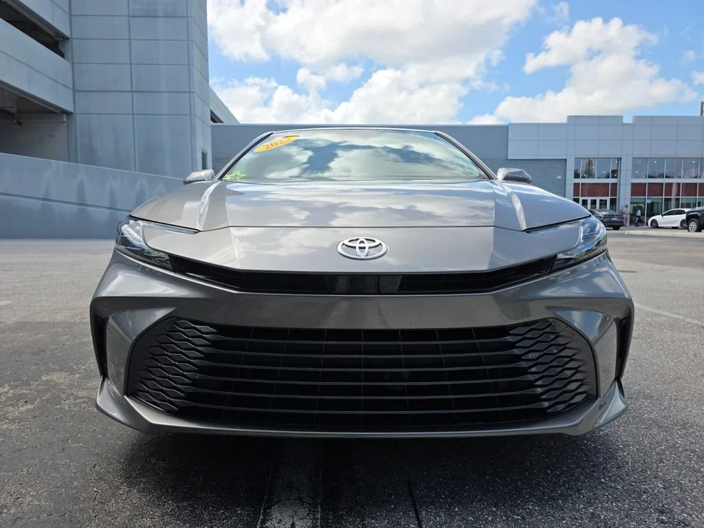 Certified Used 2025  Toyota XLE image 2