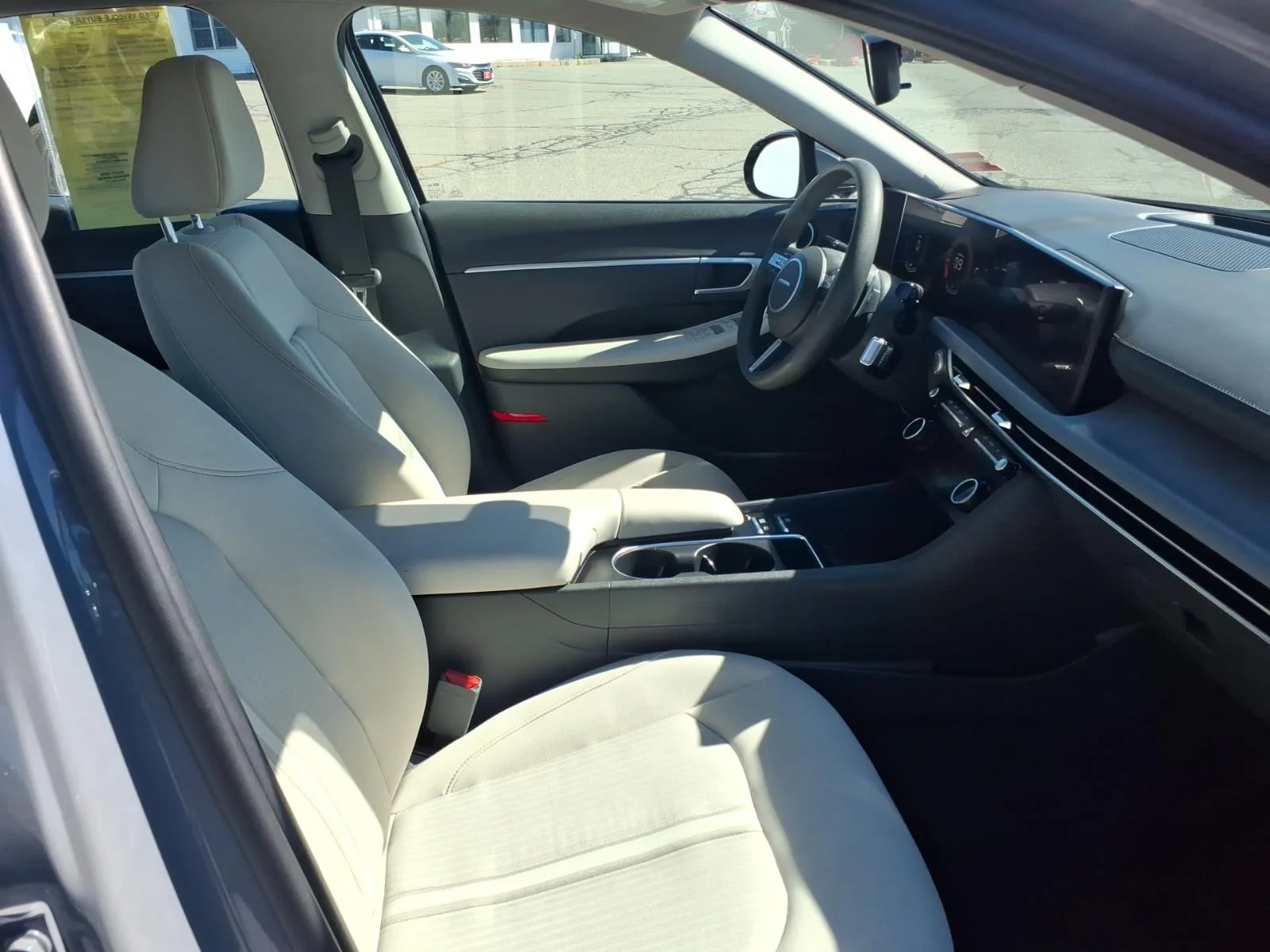 Used 2025 Blue Hyundai SEL image 15
