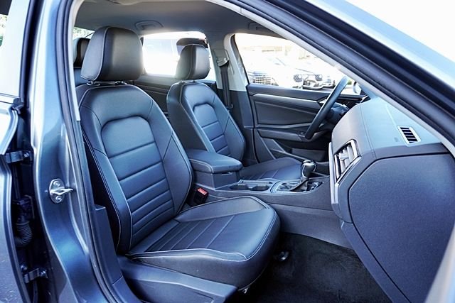 Used 2024 Gray Volkswagen 1.5T SE image 11