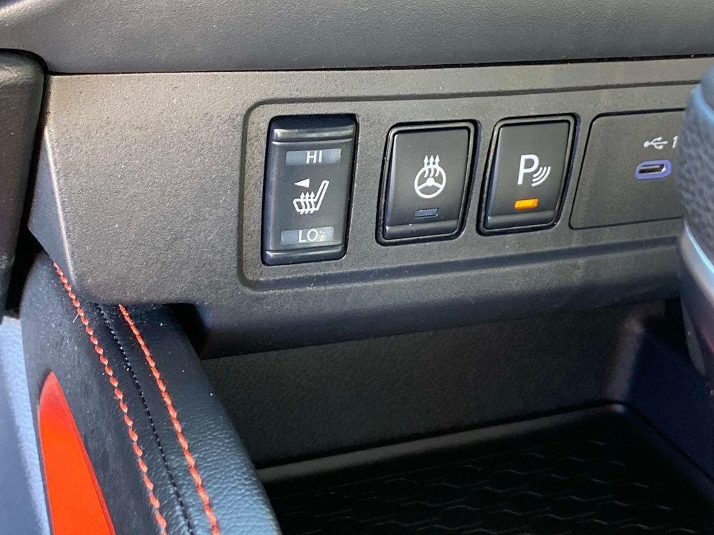 Used 2024 Red Nissan PRO-4X image 23