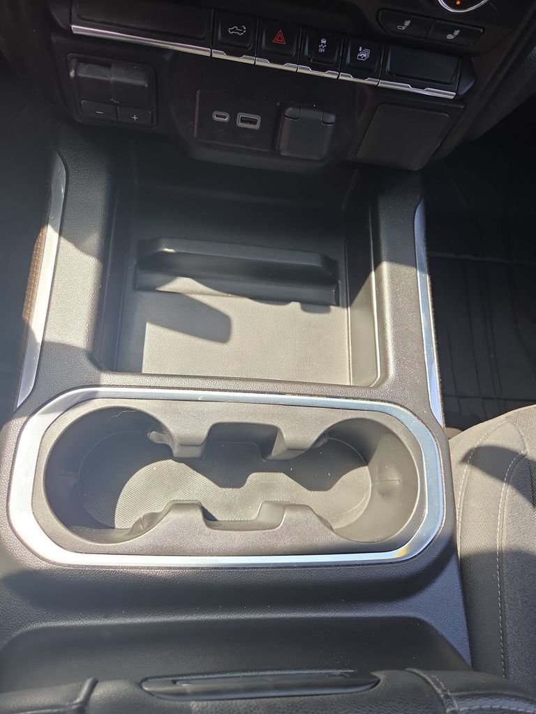 Used 2021 White Chevrolet RST image 24