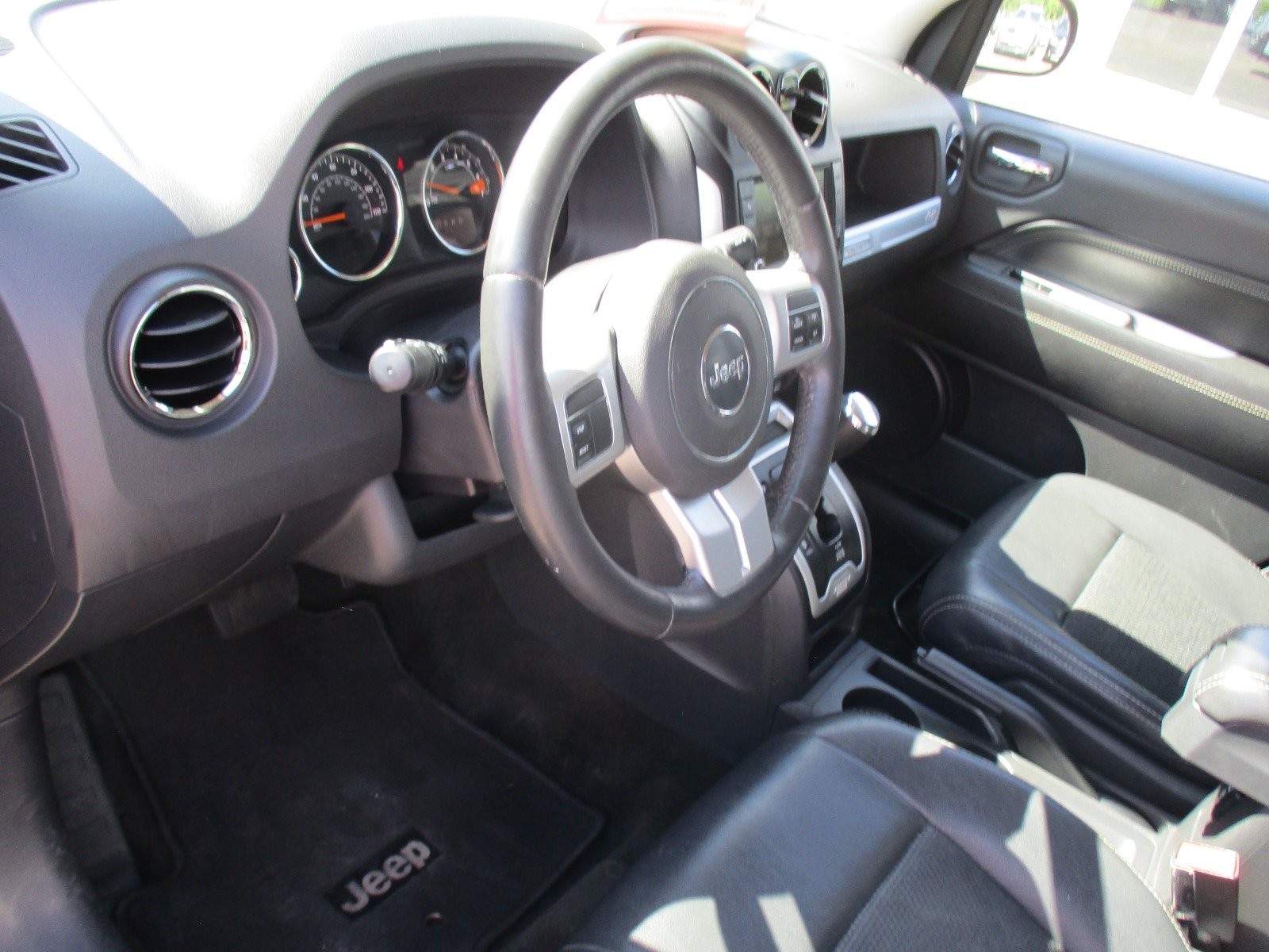 Used 2016 GRANITE Jeep Latitude image 12